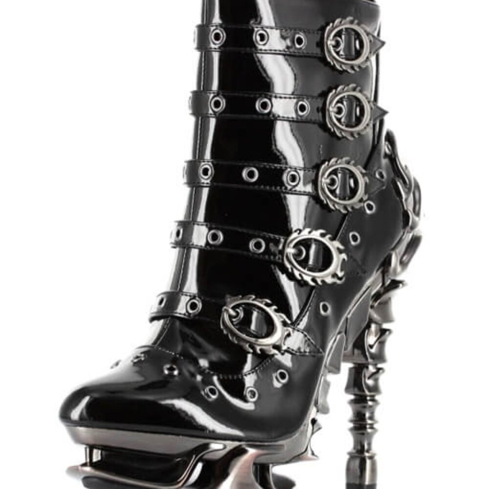 Hades Machina Boots Size 8